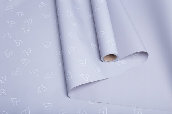 Пленка матовая 65мкм 58см х 10м сердечки серый туман