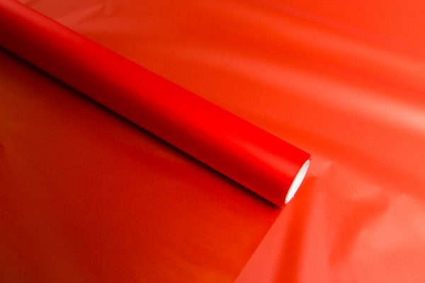 Пленка матовая 60см х 20м  на втулке красный